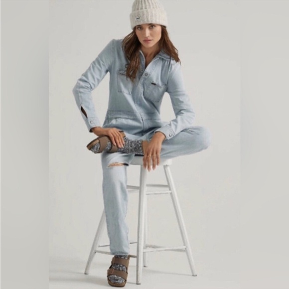 Lee Union-Alls Denim Coveralls Blue Light Wash Long Sleeve Zip Up size M - Picture 1 of 8